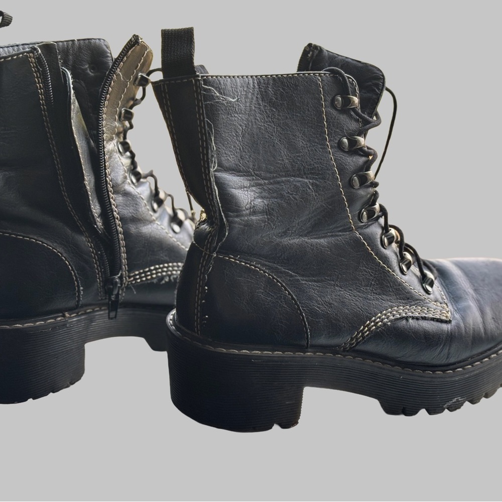 Hawke Black Leather Footwear
